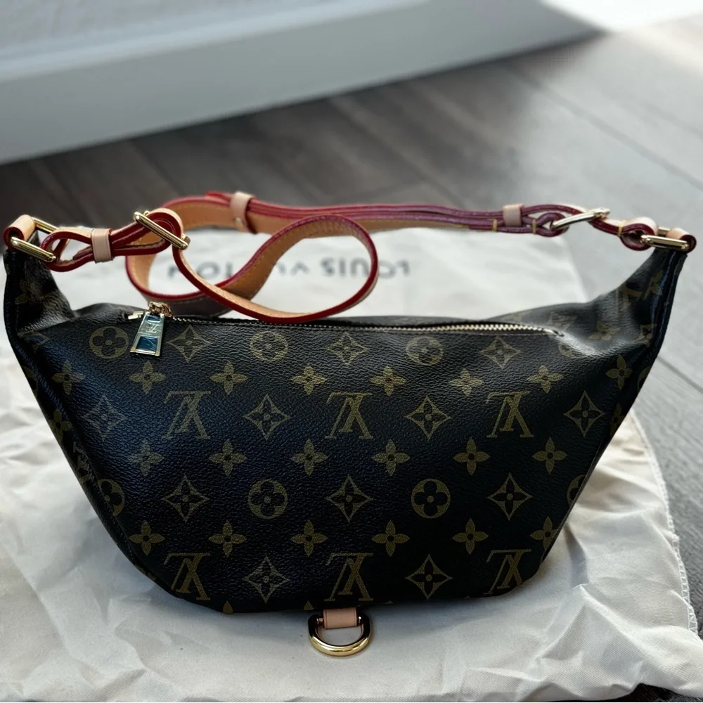 Louis Vuitton Monogram Bumbag (Read Description) - Picture 4 of 10